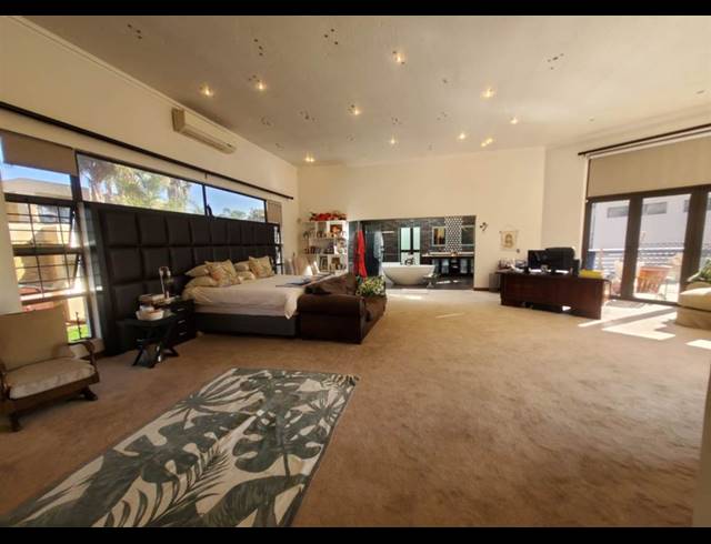 6 BEDROOM HOUSE FOR SALE IN MEYERSDAL